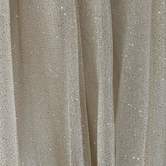 Girls beautiful dress ❤️ with gold sparkles by halabaloo size 12. - Picture 4 of 5